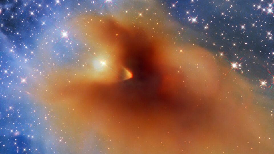 hubble-views-a-billowing-cosmic-cloud