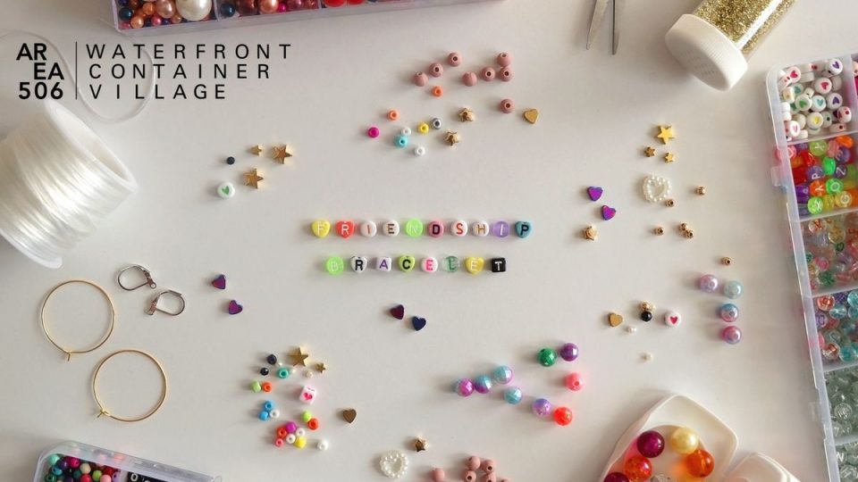 friendship-bracelet-making