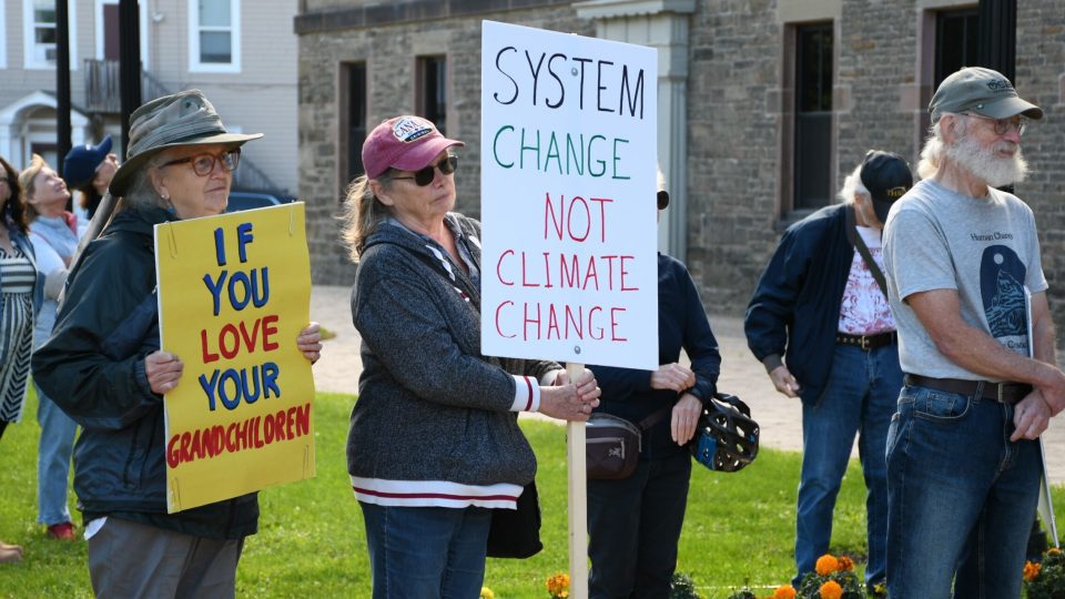 econews-—-clean-school-rides-and-voting-for-a-vibrant-future!