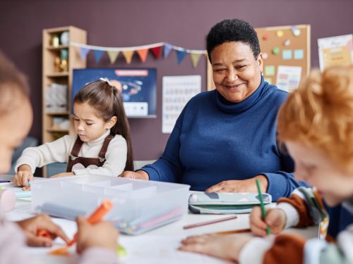 electric-school-bus-—-colouring-contest