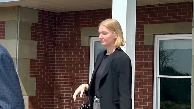 unb-volleyball-player-describes-alleged-pattern-of-humiliation-by-coach-in-wrongful-dismissal-suit-|-cbc-news