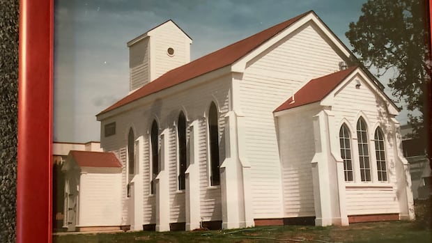 how-a-historic-church-from-central-new-brunswick-became-an-art-studio-in-oklahoma-|-cbc-news