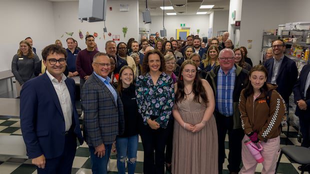 ottawa-puts-$4.4m-into-saint-john-education-and-employment-program-for-youth-|-cbc-news