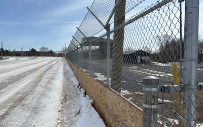 New fence goes up at racetrack where boy was fatally struck by starting gate | CBC News