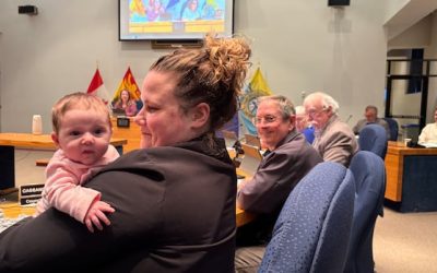 City councillor brings baby to meeting to show parents they too are welcome at the table | CBC News