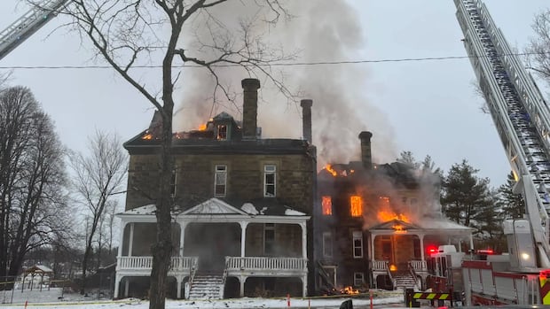 easter-sunday-fire-rips-through-miramichi’s-bishop’s-palace-|-cbc-news