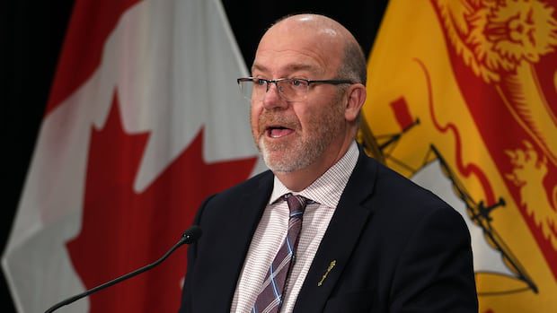 new-brunswick’s-fiscal-outlook-downgraded-because-of-deficits-|-cbc-news