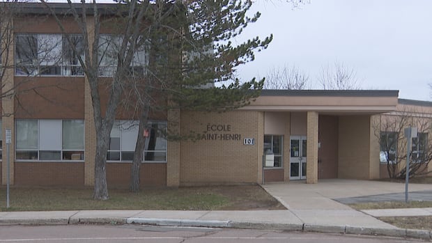 crowded-moncton-elementary-school-will-get-new-building-instead-of-renovations-|-cbc-news