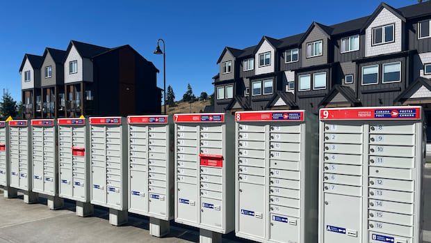 canada-post’s-door-to-door-mail-delivery-ending-in-moncton,-riverview-|-cbc-news