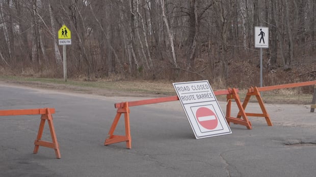 rcmp-investigating-after-man's-body-found-outside-minto-home-|-cbc-news
