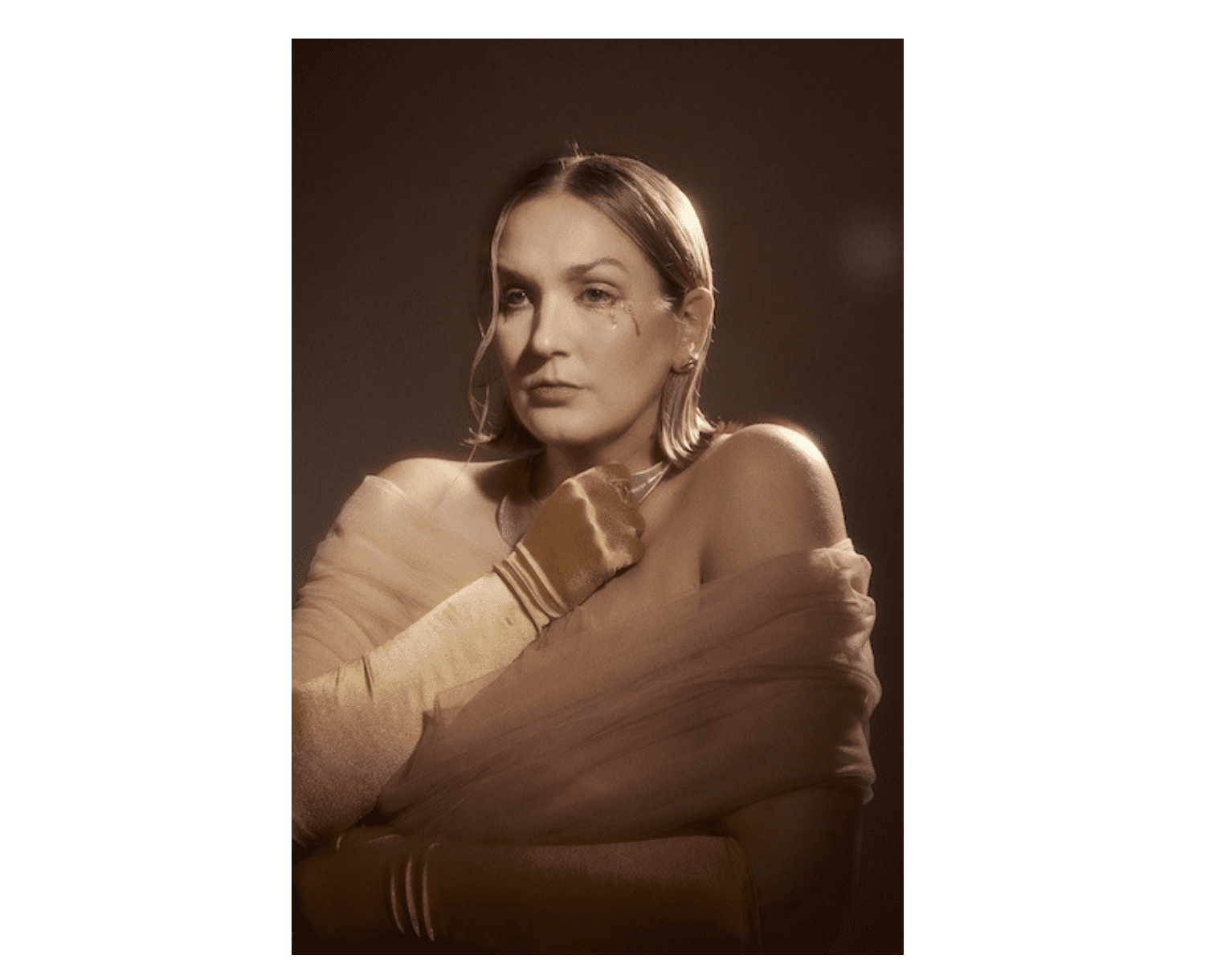 Juli Neff Alternative Folk-Pop Artist Julie Neff Confronts Physical and Emotional ...