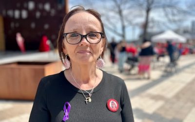 Crowds march in memory of missing and murdered Indigenous people | CBC News
