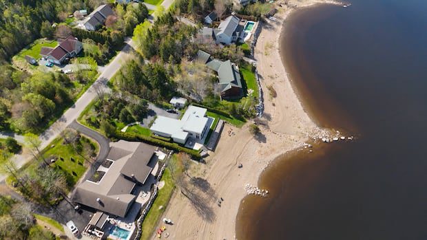 high-income-nb.-households-benefit-most-from-government-electricity-assistanc-|-cbc-news
