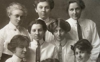 Art students at Mount A once aspired to an ‘Mrs. degree,’ now they can shoot for White Cube gallery | CBC News