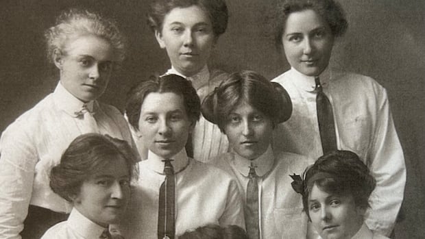 art-students-at-mount-a-once-aspired-to-an-'mrs.-degree,'-now-they-can-shoot-for-white-cube-gallery-|-cbc-news