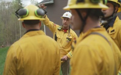 Fredericton firefighters get lesson in defending homes from wildfires | CBC News