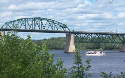 3 people killed in 2 separate crashes in Fredericton area | CBC News