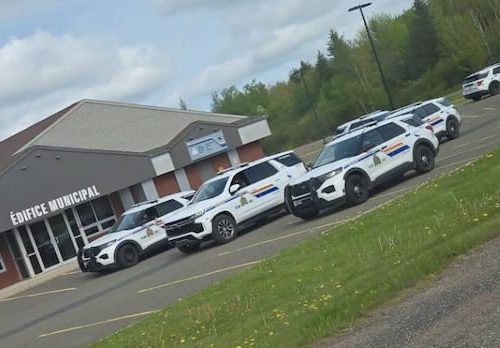 concerns-about-rcmp's-daylong-silence-after-large-response-in-rogersville-|-cbc-news