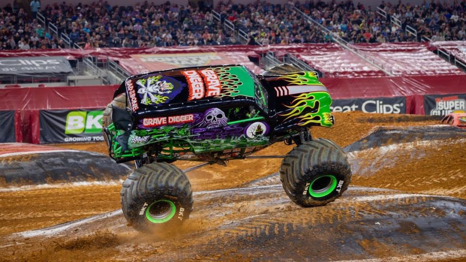 monster-spectacular-at-avenir-centre