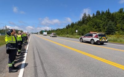 Procession of first responders takes Islanders who died in N.B. crash back home | CBC News