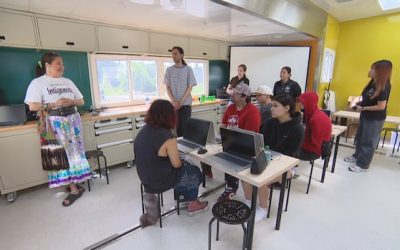 Mobile STEAM classroom brings hands-on learning to First Nations communities across New Brunswick | CBC News
