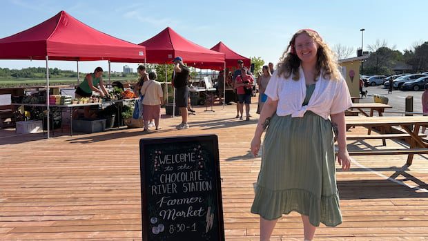 at-new-farmers'-market-on-riverview-boardwalk,-it's-all-about-local-|-cbc-news