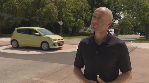 moncton-drivers-struggle-with-traffic-calming-pilot-project-|-cbc-news