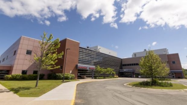 2-new-surgeons-join-western-nb.-hospital-after-years-of-staffing-shortages-|-cbc-news