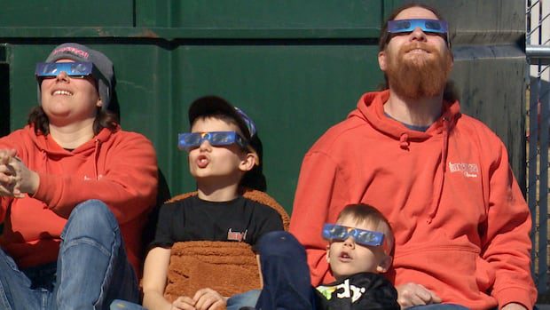 nb.-skywatchers-get-double-dose-of-celestial-events-wednesday-|-cbc-news
