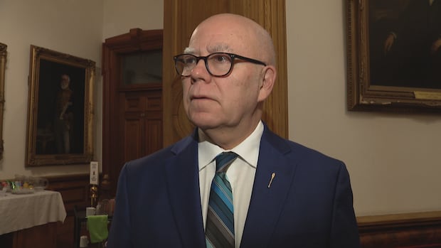 holt’s-fracking-moratorium-review-draws-concern-from-experts,-politicians-|-cbc-news