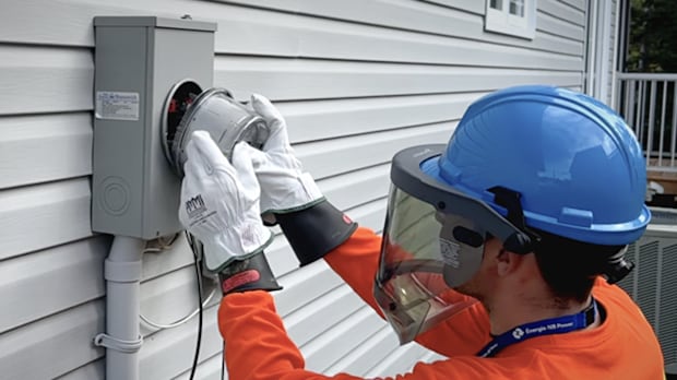 nearly-15k-nb.-households-still-decline-smart-meters-as-fee-deadline-hits-|-cbc-news