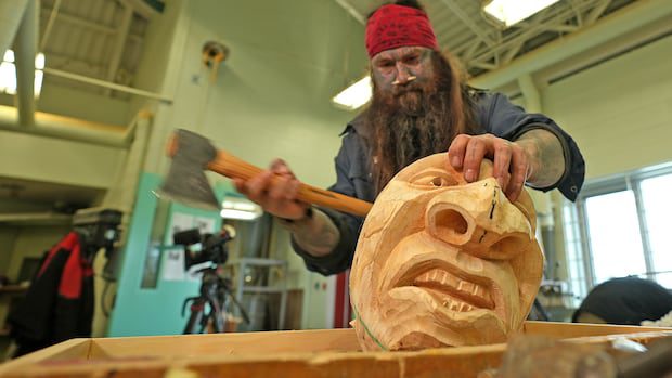 mi'kmaw-mask-carver-wins-canadian-crafts-federation-award-|-cbc-news