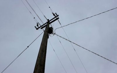 High winds cause thousands of power outages in N.B. | CBC News