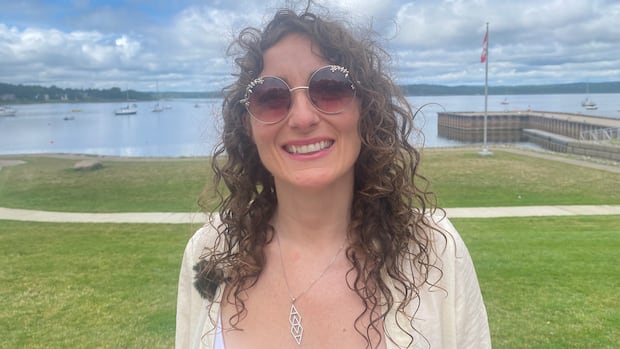 nb.-musician-earns-voting-spot-in-the-grammy-recording-academy-|-cbc-news