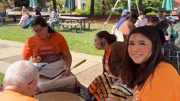 nb.-university's-wabanaki-centre-welcomes-students-back-with-arts,-food-and-drumming-|-cbc-news