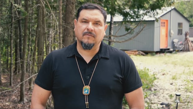 shane-perley-dutcher-gets-his-‘full-circle-moment’-at-the-national-art-gallery-|-cbc-news