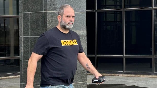 man-sentenced-for-punching-nb.-power-contractor-installing-smart-meters-|-cbc-news