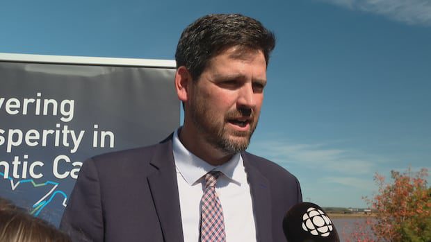 atlantic-business-leaders-call-for-regional-policies-and-more-natural-resource-development-|-cbc-news
