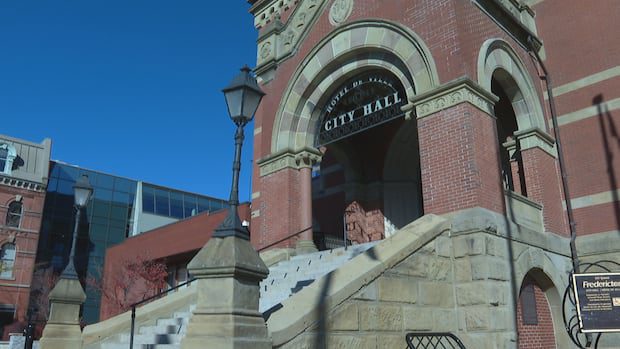 fredericton-council-continues-to-push-province-for-‘urgency’-on-homelessness-|-cbc-news