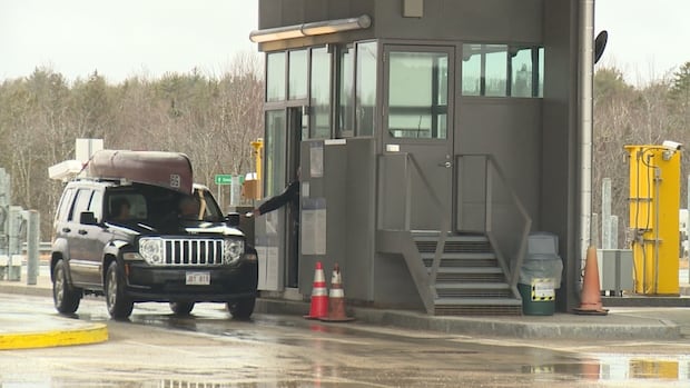 shipments-to-campobello-through-us.-resume-after-truck-stopped-at-border-|-cbc-news