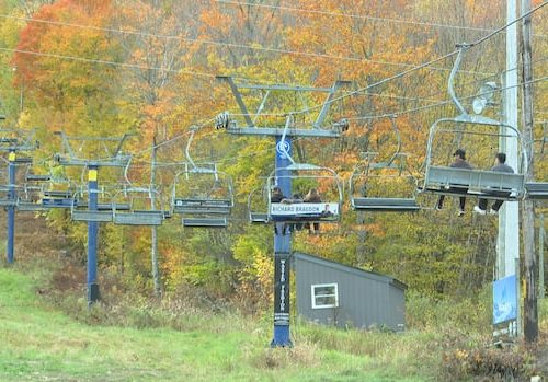 crabbe-mountain-festival-gives-visitors-a-bird's-eye-view-of-nb.-autumn-colours-|-cbc-news
