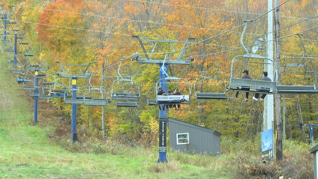 crabbe-mountain-festival-gives-visitors-a-bird's-eye-view-of-nb.-autumn-colours-|-cbc-news