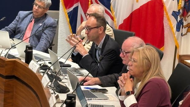 saint-john-concerned-about-rise-in-homelessness-as-cold-begins-to-move-in-|-cbc-news