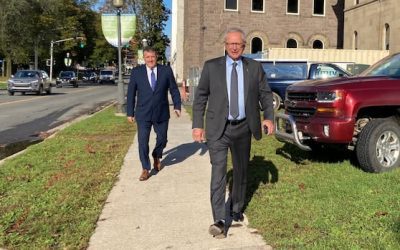 ANALYSIS | Liberals link PC leader to former premier — despite their public feud | CBC News