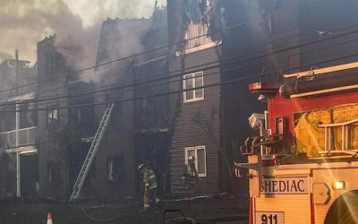 Shediac apartment building a ‘total loss’ after morning fire, mayor says | CBC News